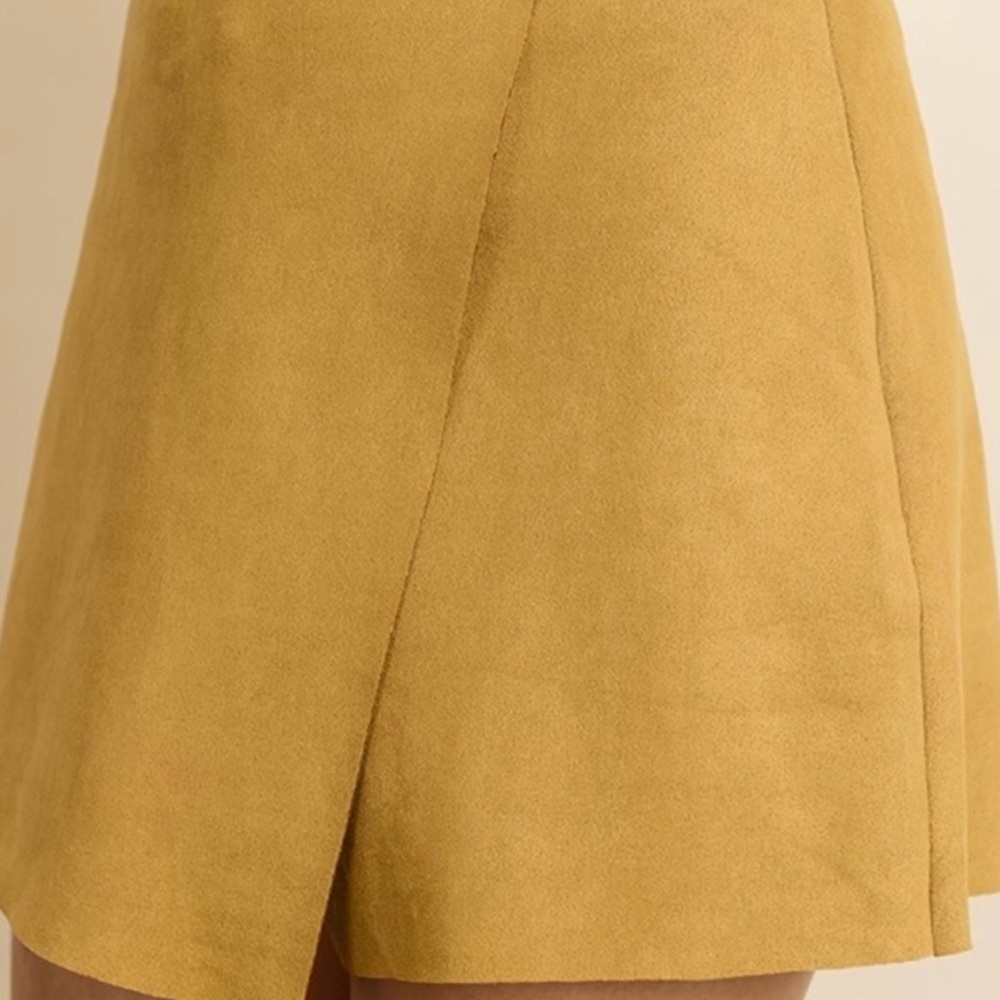 NWT Mustard Faux Suede Skorts - Picture 2 of 6